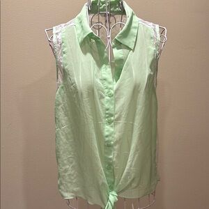 Candie's Light Green Sleeveless Blouse like new!